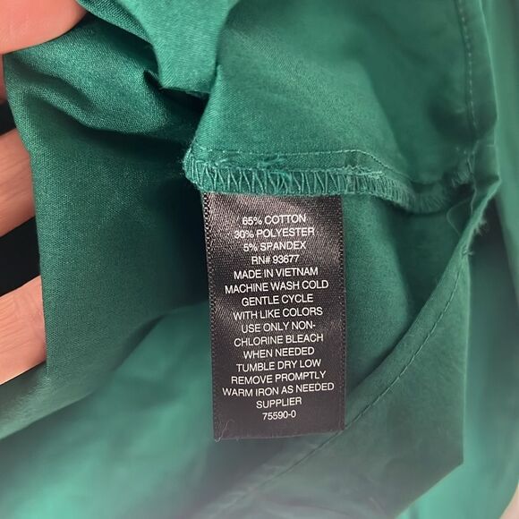 NWT Worthington women’s blouse with puffy sleeves Size Medium Dark Green Holiday - Picture 10 of 11